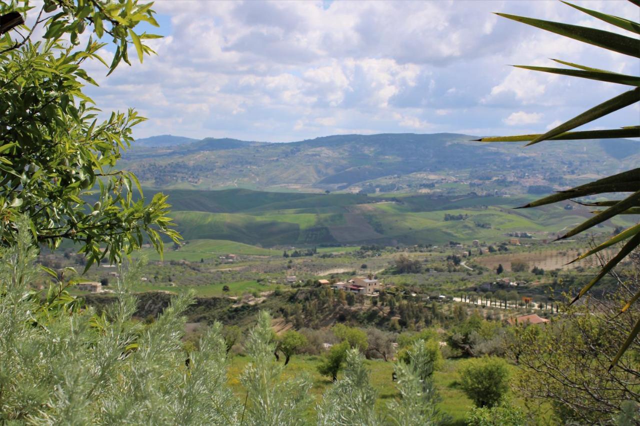 ホテル Roba Albanisi Aragona エクステリア 写真